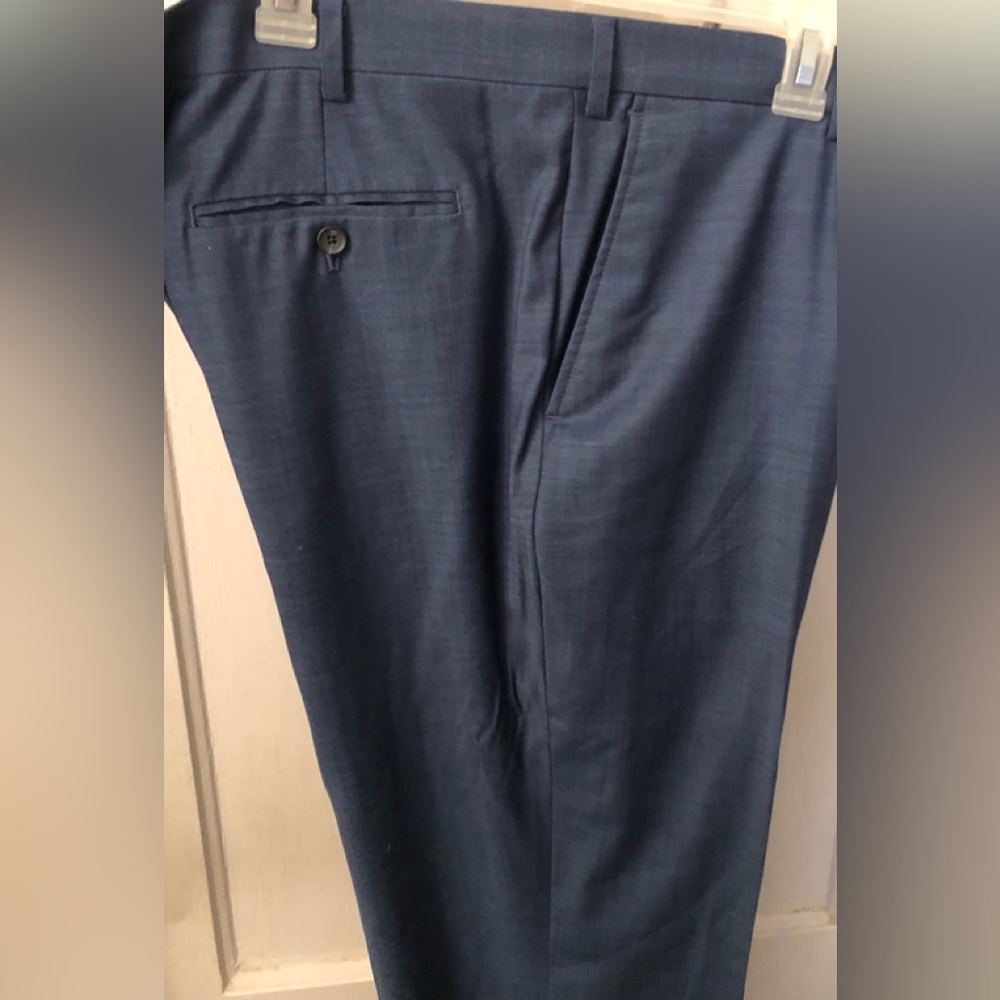 Jos A Bank Traveler Slim Fit Travel Tech Style Blue/Gray Pants mens sz 44 reg.